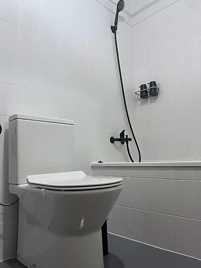 Rooms 10 Mins Walk From Train Station! Agualva-Cacem Exterior photo