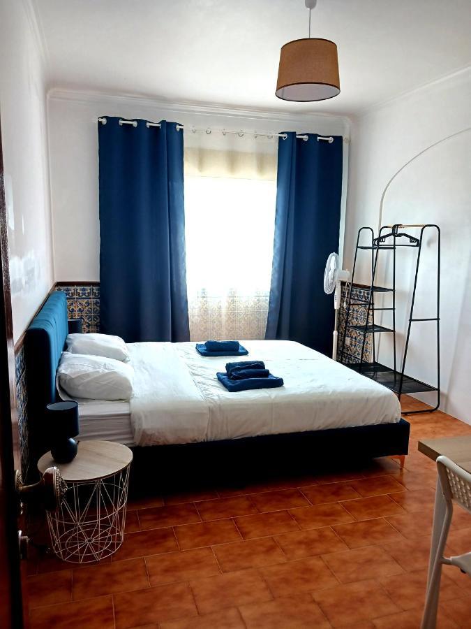 Rooms 10 Mins Walk From Train Station! Agualva-Cacem Exterior photo